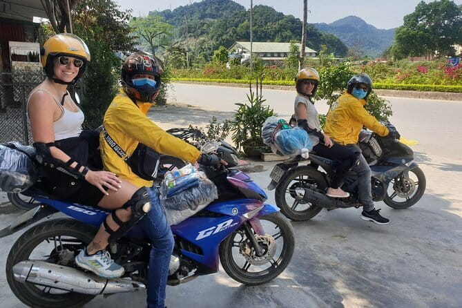 Ha Giang Loop Trekking Full Day Tour - Bicycles and extra time in Ha Giang city