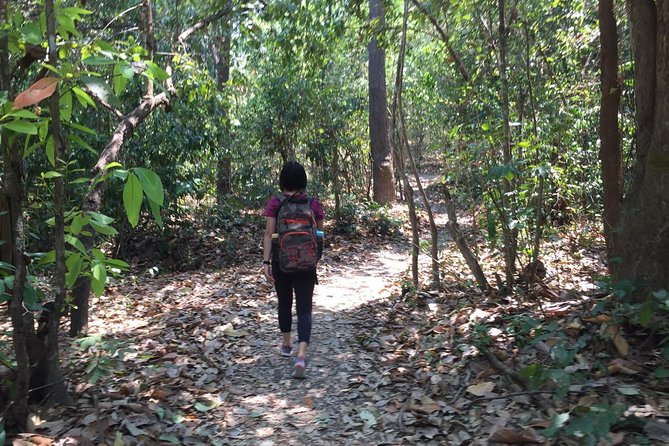 Half Day Doi Suthep Temple and short trekking on monk trail (Private Tour) - Temple manners and what to wear