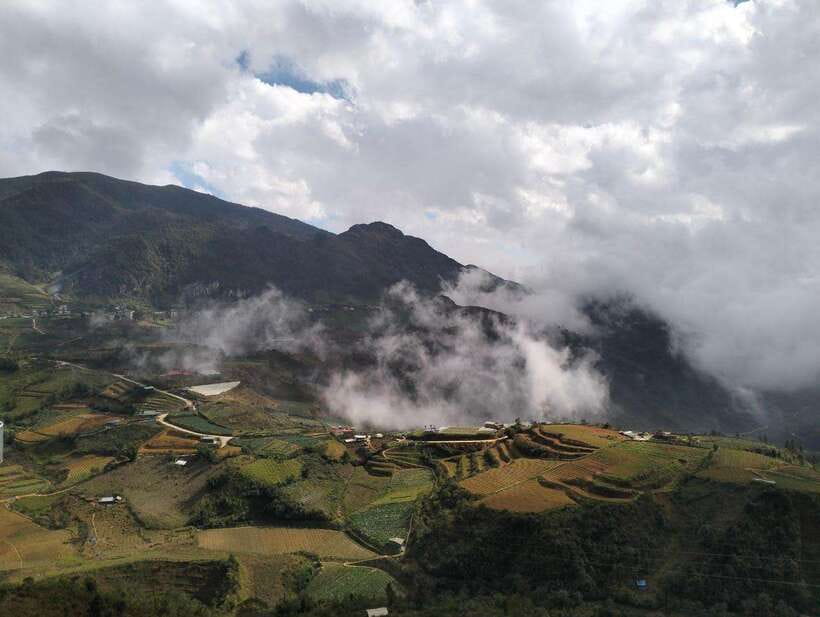 Half Day Sapa Trekking to Visit Lao Chai - Ta Van - Starting at Y Linh Ho, where the town falls away