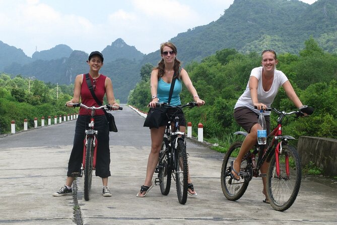 Halfday trekking Cat Ba Butterfly valley (more intense) - Guides, group size, and the human side
