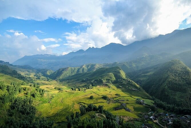 Hanoi: 3-Day Sapa Trek Secret Trails, Waterfall, Stay in Villages - What the $163 price really covers