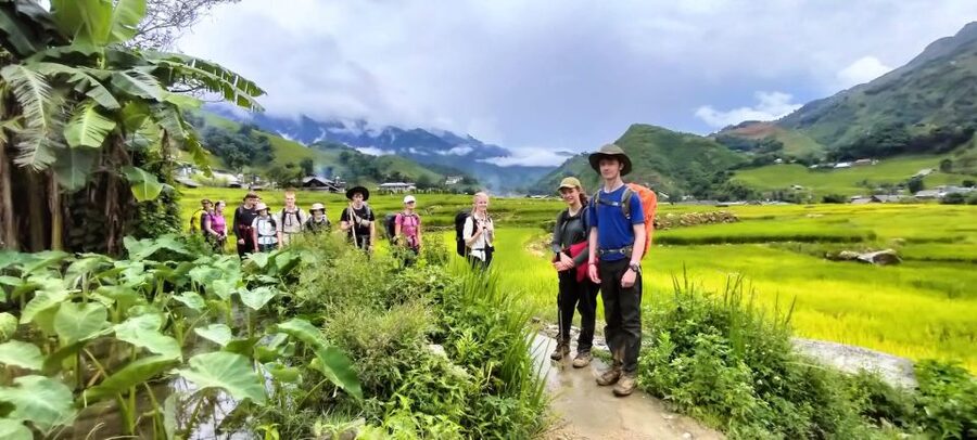 Hanoi: Sapa Trekking 2 Days 1 Night - Sleeper Bus from Hanoi - The 12-kilometer route through Y Linh Ho and Lao Chai