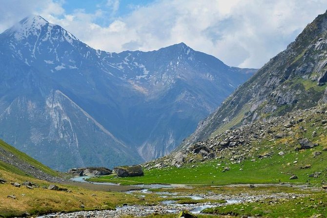 Har Ki dun Trek by Himalaya Shelter - Sankri to Osla: the first proper trail day