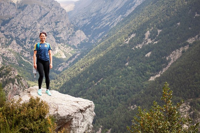 Hiking and Trekking Barcelona - Montserrat: strong views with a real walking challenge