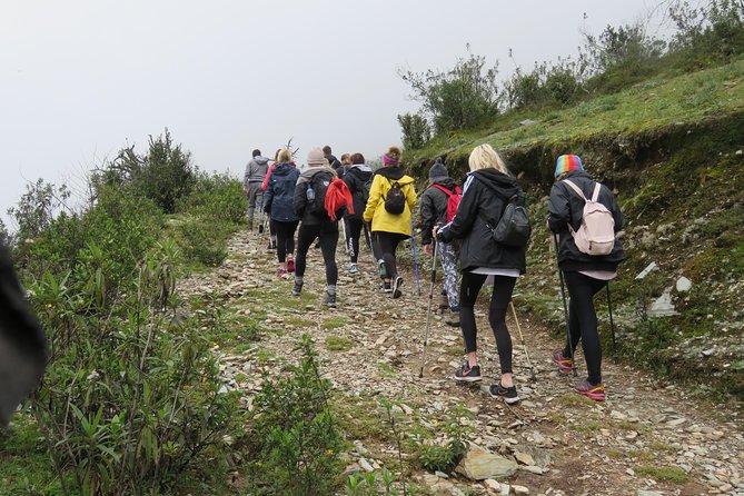Humantay Lake Full-Day Adventure: Scenic Trek and Stunning Views - Who should book this mountain day