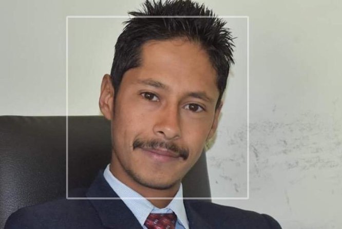 Independent Trekking Guide in Pokhara - The guide’s teaching and photography background