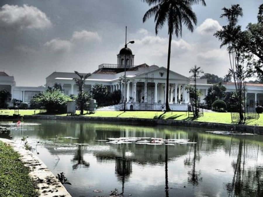 Jakarta: Botanical Garden & Rainforest Trekking to Waterfall - Is $101 a fair price?