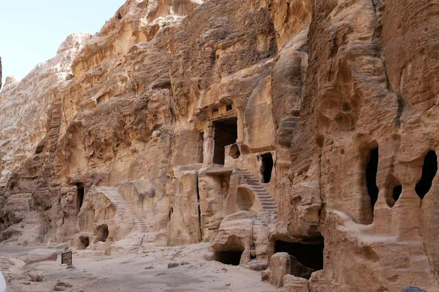 Jordan Trail: Dana to Petra 4-Day Trekking Tour - Day two: Canyons, open country, and camp life
