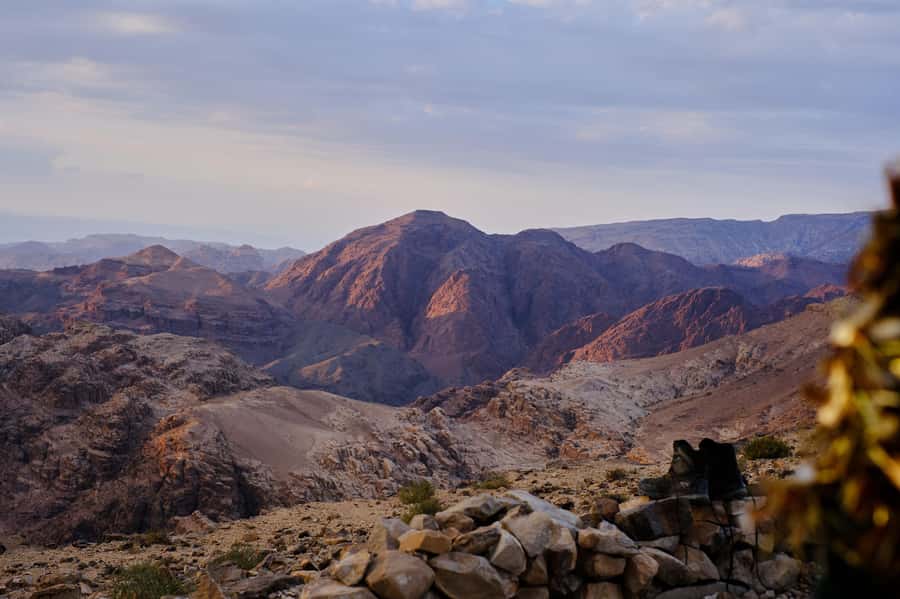 Jordan Trail: Dana to Petra 4-Day Trekking Tour - Day one: Dana’s mountains and Wadi Dana