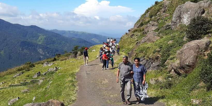 Kandy to Knuckles: Overnight Trekking & Hiking Adventure - Tea, campfire cooking, and dinner under the stars
