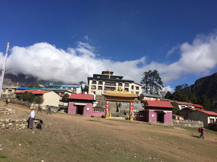 Kathmandu: 12-Day Full-Board Everest Base Camp Private Trek - Day 3: The long walk to Namche Bazaar