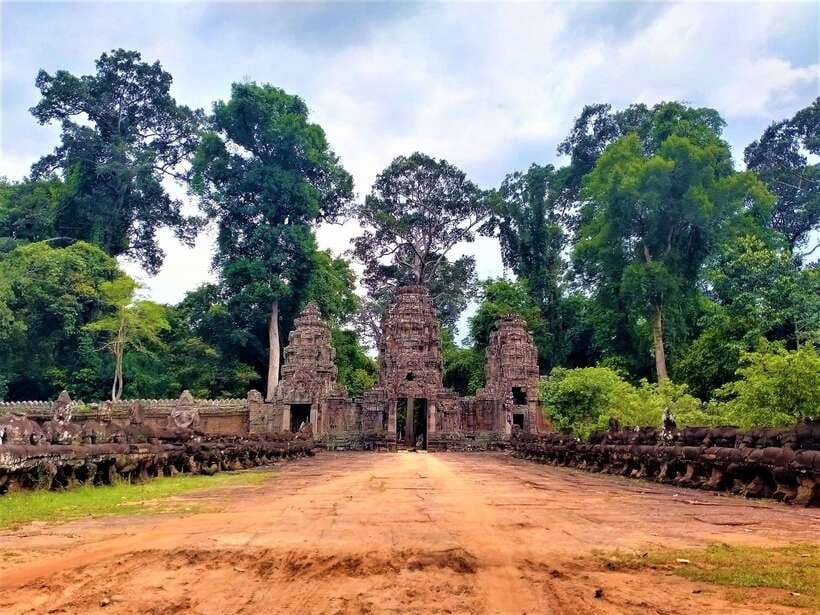 Kbal Spean Trekking Tour with Banteay Srei & Landmine Museum - Should you book the Kbal Spean day?