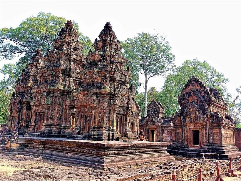 Kbal Spean Trekking Tour with Banteay Srei & Landmine Museum - Who should choose this tour?