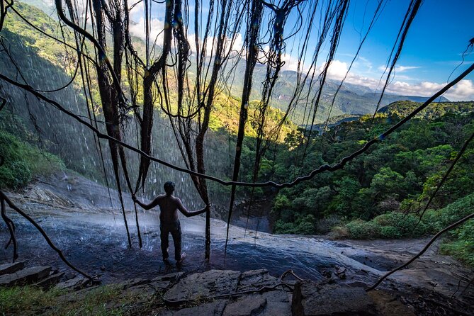 Knuckles Mountain Range: Hidden Waterfall Chain Trek - Key points at a glance