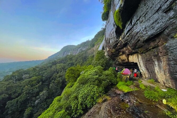 Knuckles Mountain Range: Hidden Waterfall Chain Trek - Weather, cancellations, and practical limits