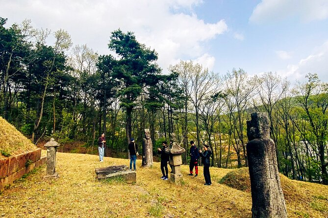 Korean Cemetery and Folklore Trek - Who will enjoy this experience most?