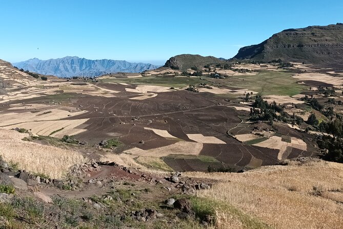 Lalibela 2-Day Eco Trekking Tour - Guides, group size, and the physical effort