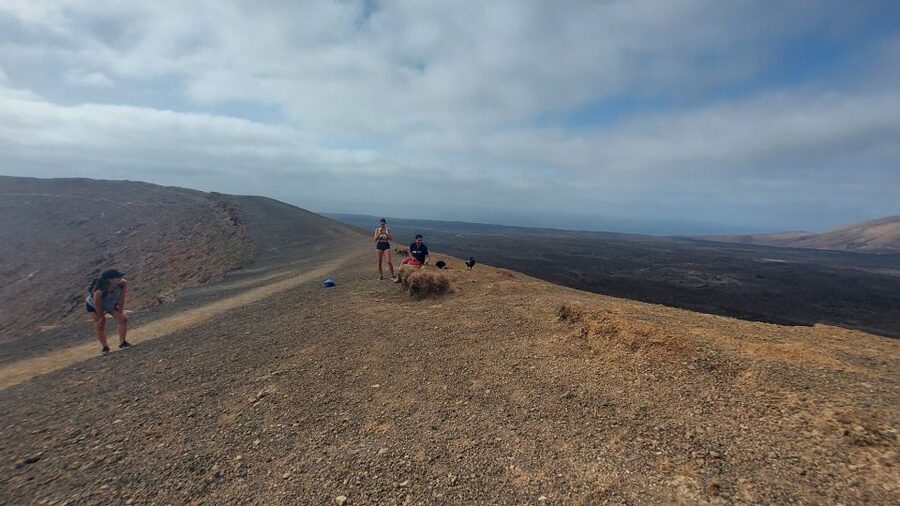 Lanzarote: Timanfaya Natural Park Trekking Tour - The Canarian picnic with wine and mojo