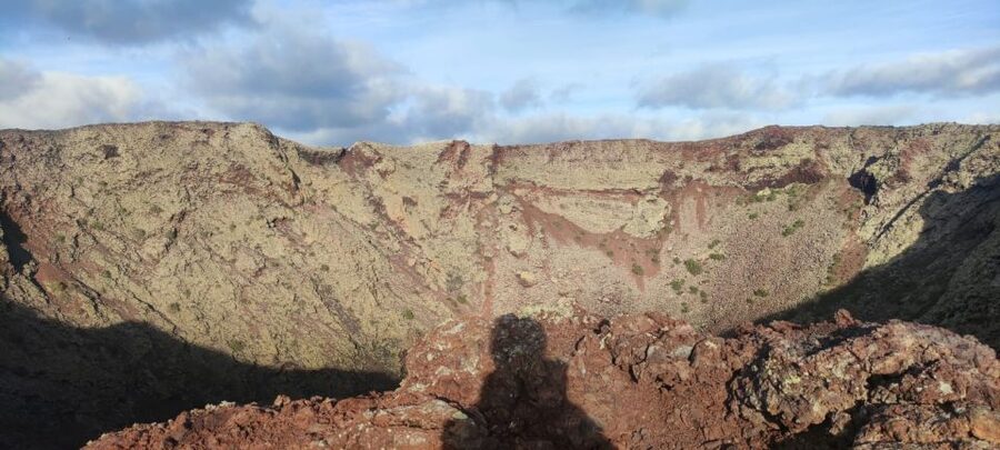 Lanzarote: Timanfaya Natural Park Trekking Tour - What the small group adds