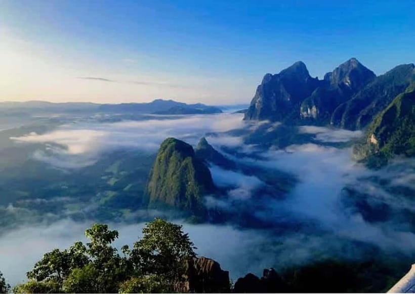 Luang Prabang: Nong Khiaw 3-Day Trekking & camping, Homstay - Day One: Luang Prabang to a Mountain Viewpoint