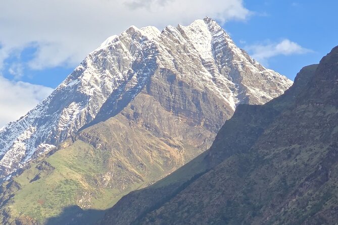 Manaslu Circuit Trek - 14 days of Himalayan Adventure - Day 6: Namrung to Shyala and the first big views