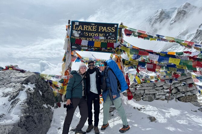 Manaslu Circuit Trek - 14 days of Himalayan Adventure - Day 7: Shyala to Sama Gaon