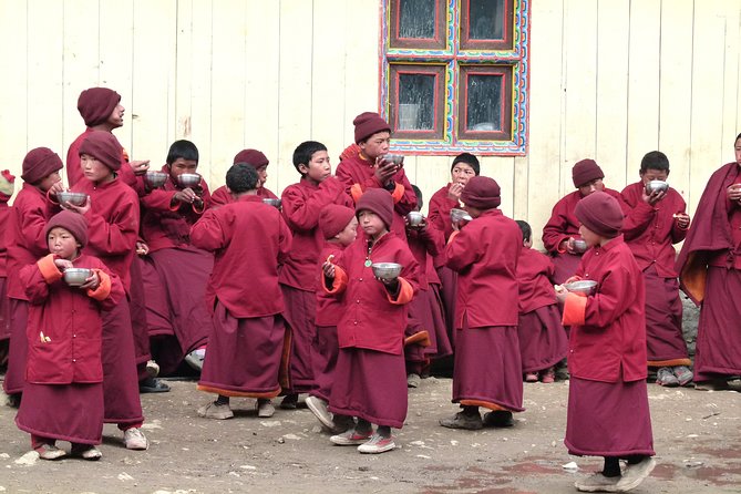 Manaslu Circuit Trek 17 Nights 18 Days - The road to Soti Khola is part of the adventure