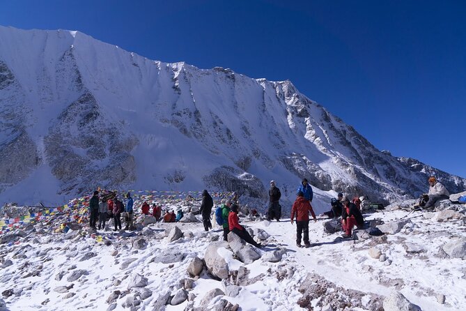 Manaslu circuit trek and side trips - Day 2: Bridges, hot springs, and Jagat
