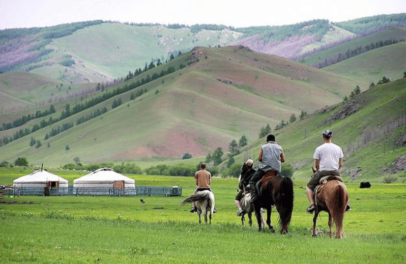 MONGOLIAN NOMADS: 2-Day Horse Trekking & Cow Milking Tour - Lunch with the nomadic family