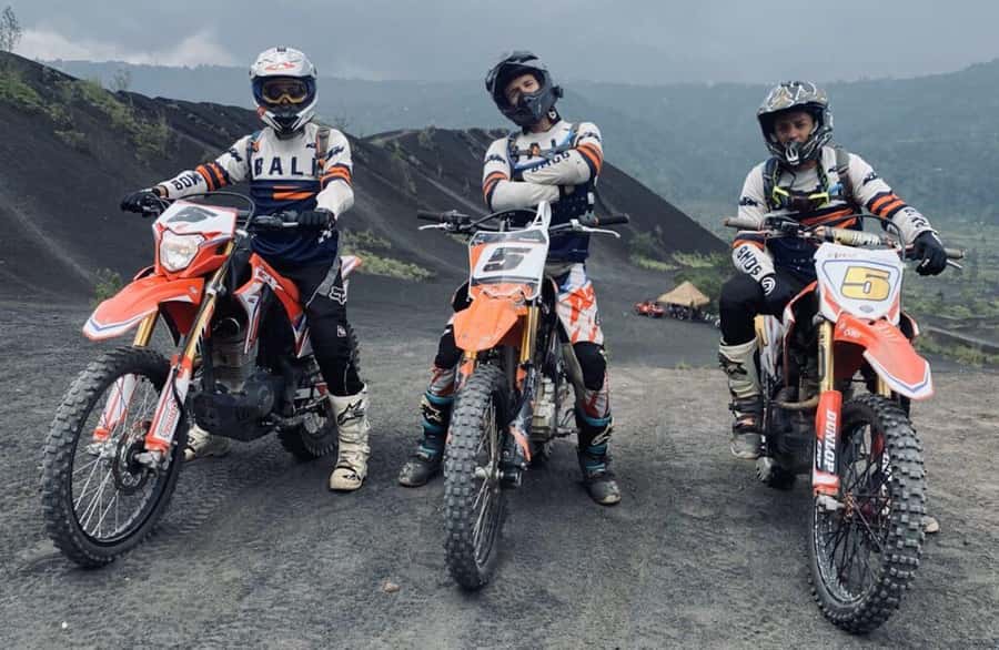 Mount Batur: Sunrise Dirt Bike Trek with Trained Riders - The honest answer about the dirt bike