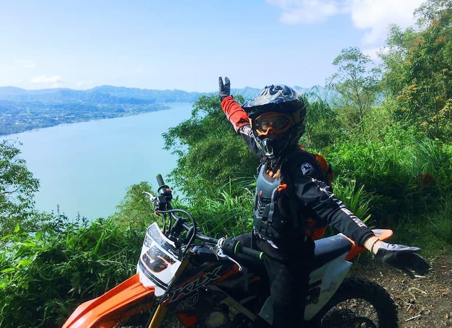 Mount Batur: Sunrise Dirt Bike Trek with Trained Riders - Breakfast with a view