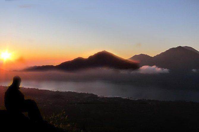 Mount Batur Sunrise Trekking Private All Inclusive - Sunrise, breakfast, and the volcanic rim