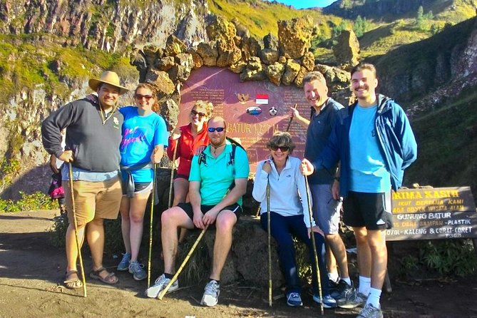 Mount Batur Sunrise Trekking Private Tour with Breakfast and Hotel Transfer - Reaching the Summit Between 5:30 and 6:00 a.m.