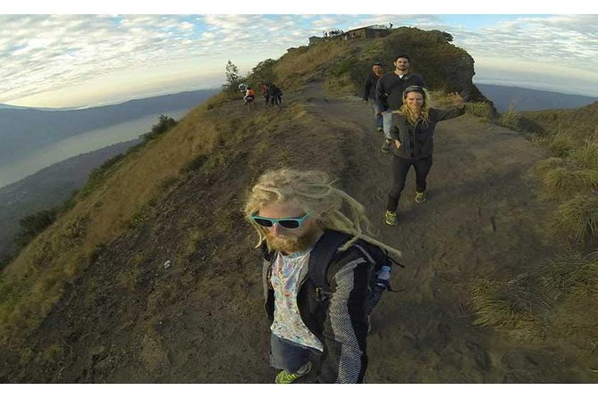 Mount Batur Sunrise Trekking with Hotel Transfers - Sunrise at the Top of Mount Batur