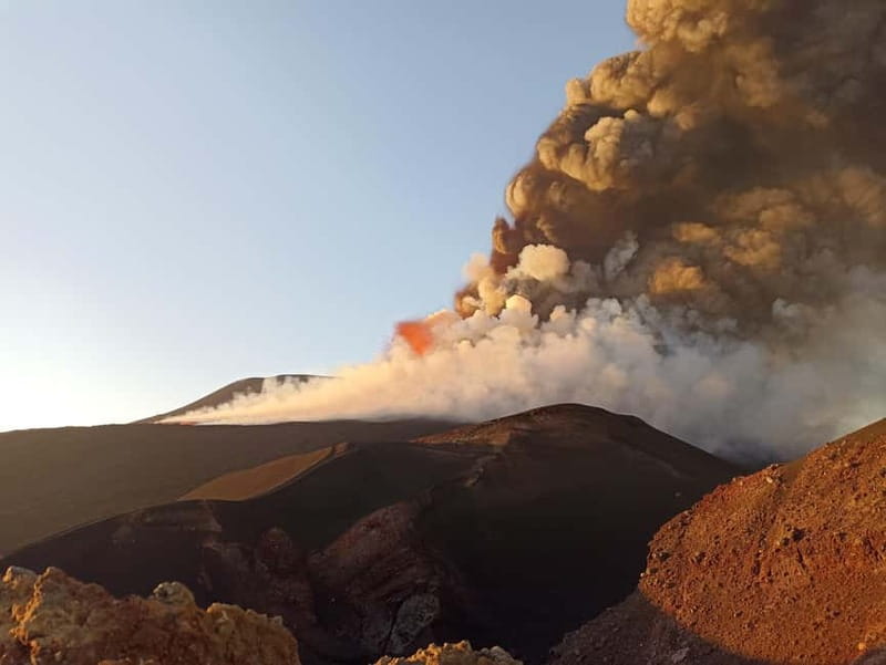 Mount Etna: Central Crater (3,340 meters) with Jeep and Trek - Four craters and wide Sicilian views
