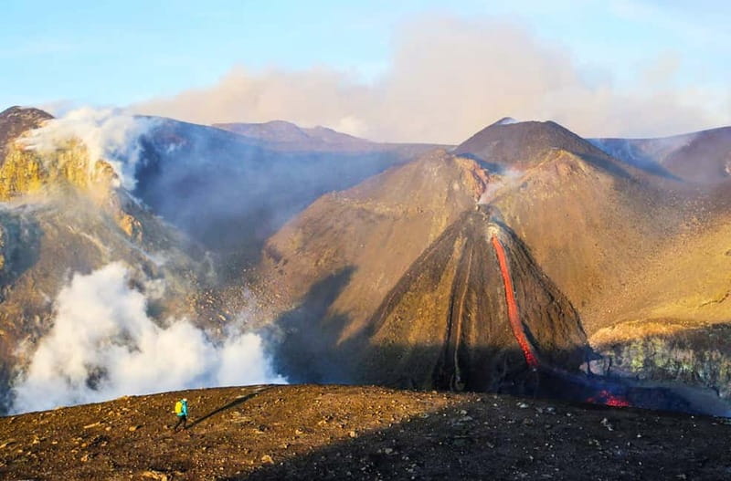 Mount Etna: Trek to 3000m with cable car and 4x4 - Walking toward Torre del Filosofo