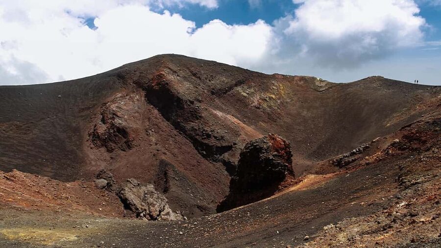 Mount Etna: trek with vintage car, tasting sicilian produtcs - Key points at a glance