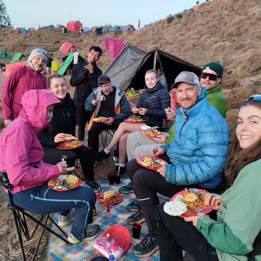Mount Rinjani: 2-day 1-night Guided Summit Trek with Meals - Pickup, orientation, and the ride to the trail
