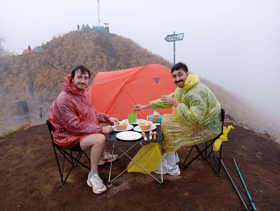 Mount Rinjani 2-Day Trek to Senaru Crater Rim - Day one starts in the rainforest
