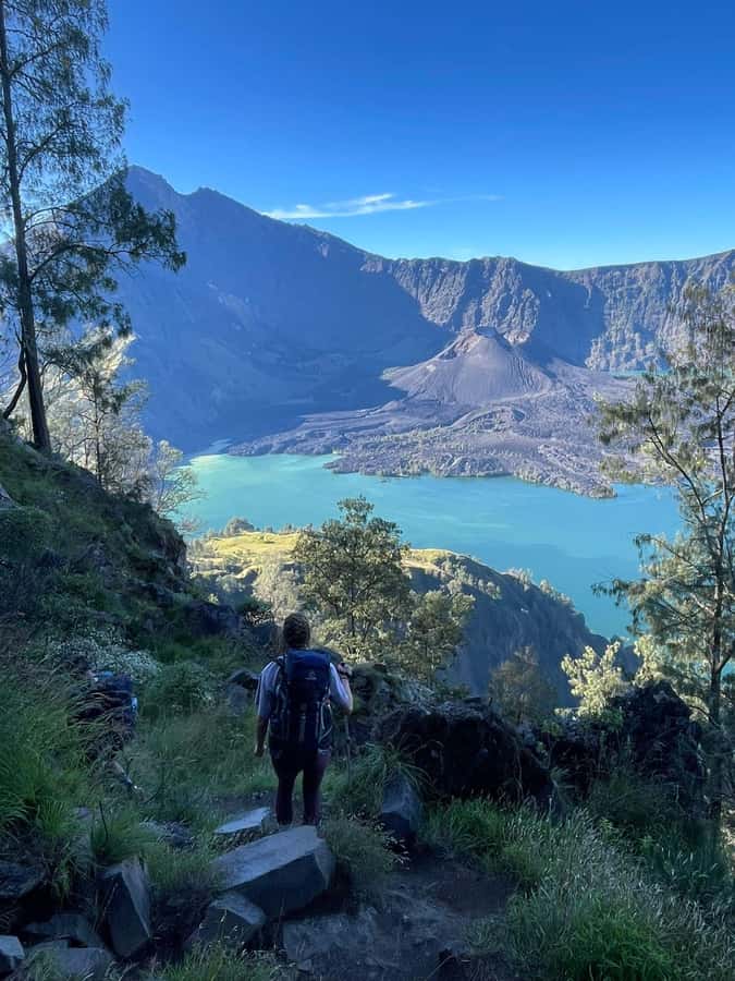 Mount Rinjani: 2D-1N Trekking Summit Sunrise Point Join Tour - Day one: Sembalun to the 2,639-meter crater rim