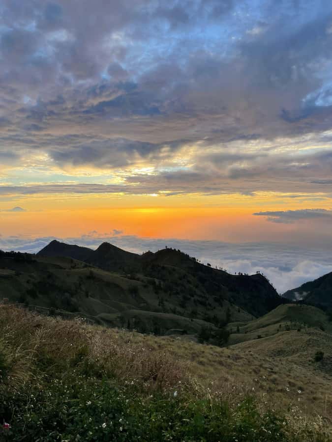 Mount Rinjani: 2D-1N Trekking Summit Sunrise Point Join Tour - The 3:00 a.m. summit climb