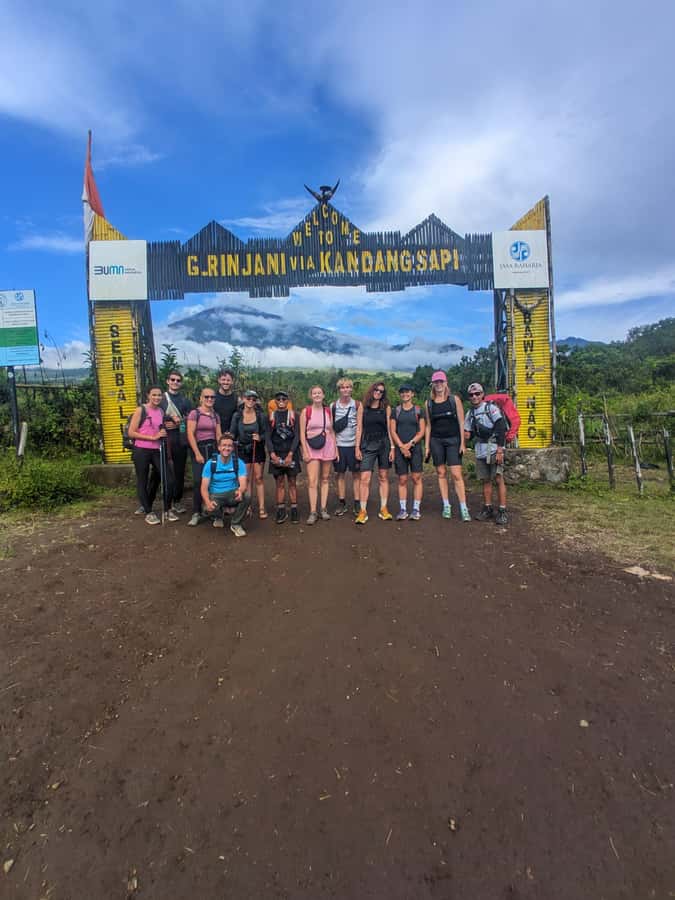 Mount Rinjani: 2D/1N Trekking To Sembalun Or Senaru Views - Guides, porters, and the human side of the trek