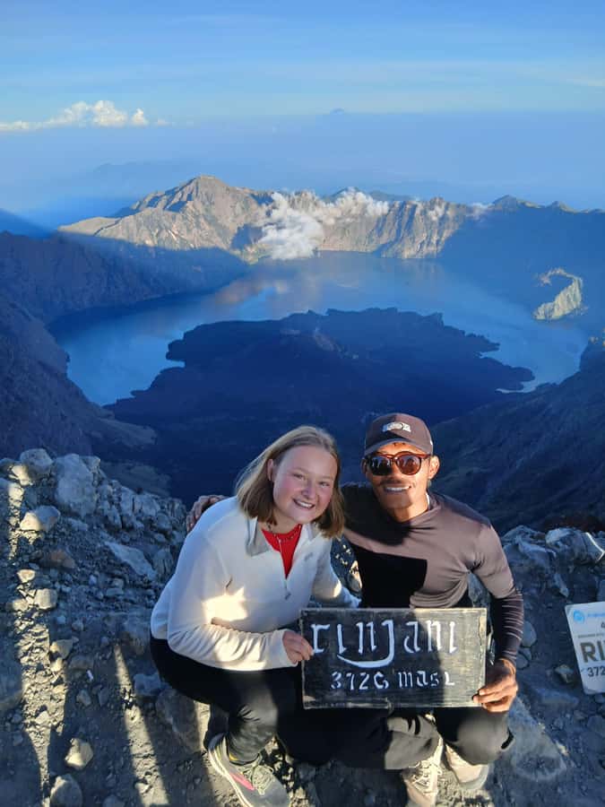 Mount Rinjani Trekking 2D-1N Summit - The 3:00 a.m. climb to Mount Rinjani summit