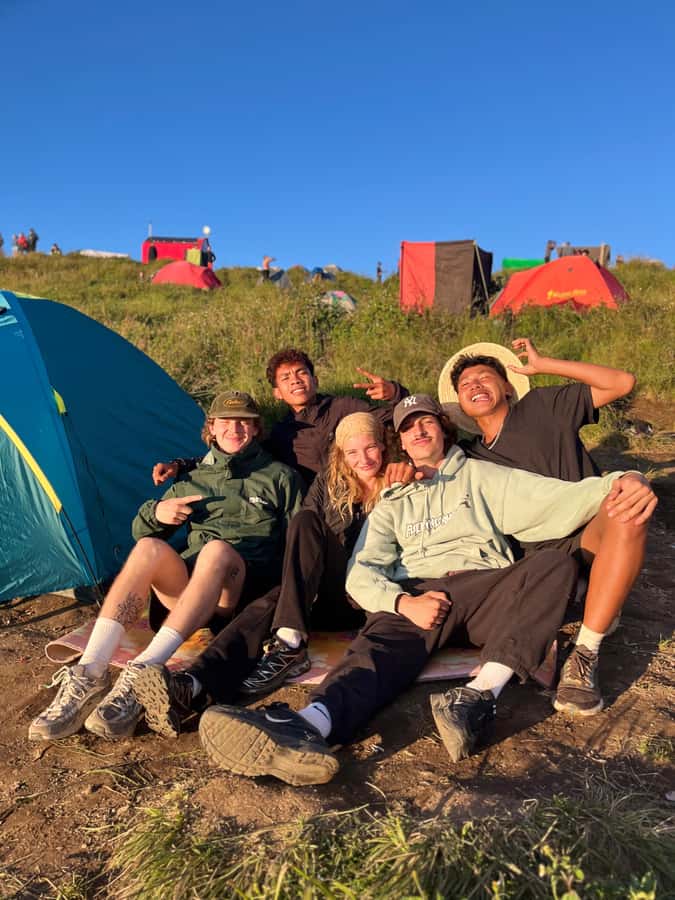 Mount Rinjani Trekking 2D-1N Summit - The guide and porter support