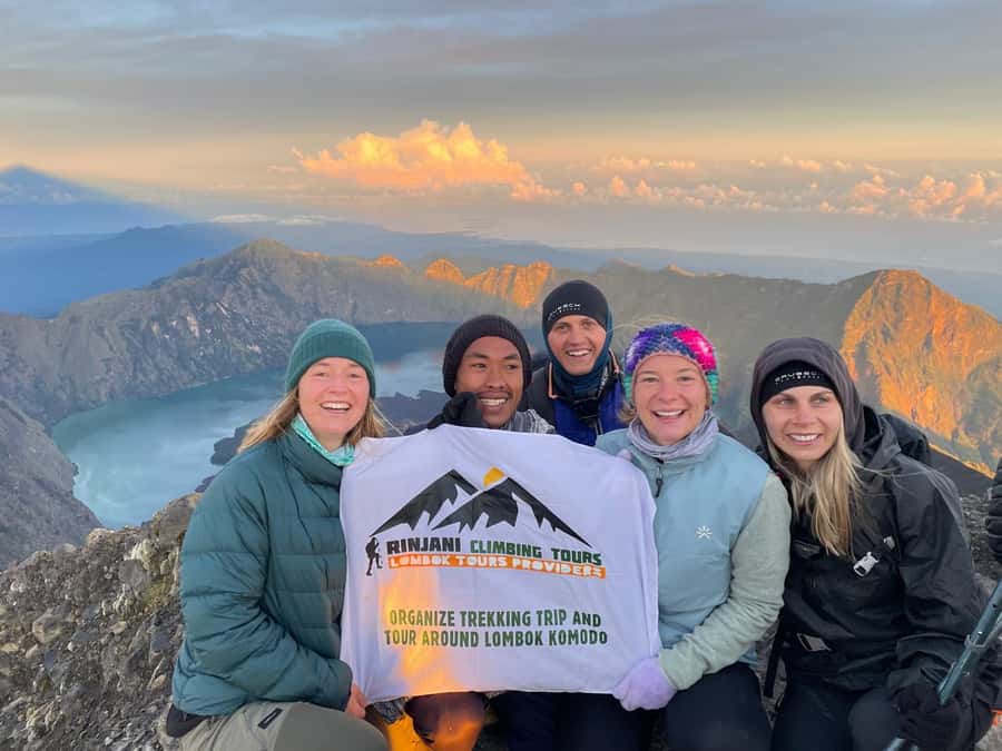 Mount Rinjani Trekking 2D/1N Summit Sunrise & Sunset Views - Breakfast, then the long descent