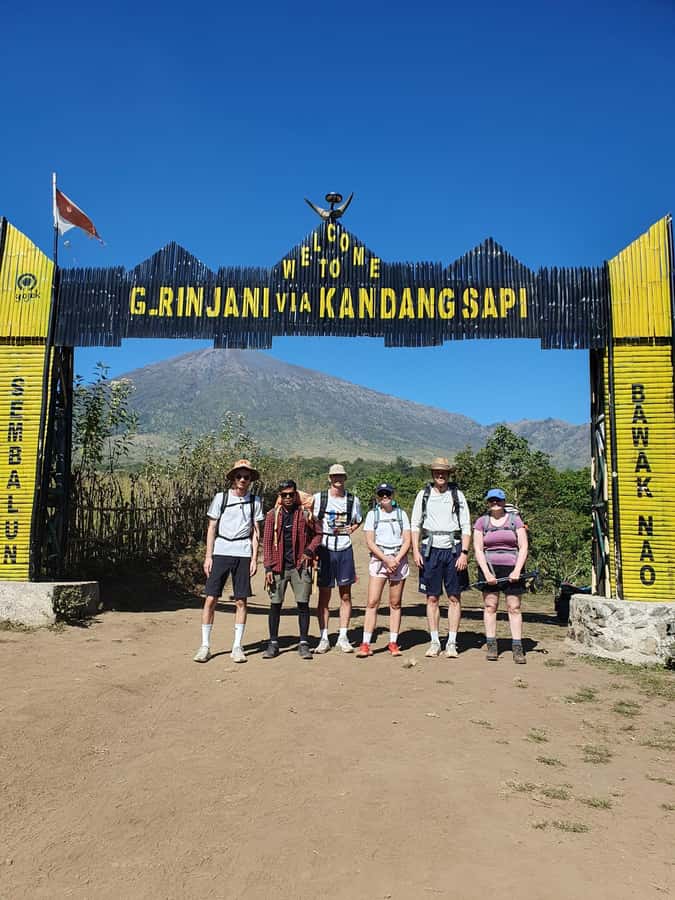 Mount Rinjani Trekking 2D-1N Summit - Day one: from Sembalun village to the crater rim