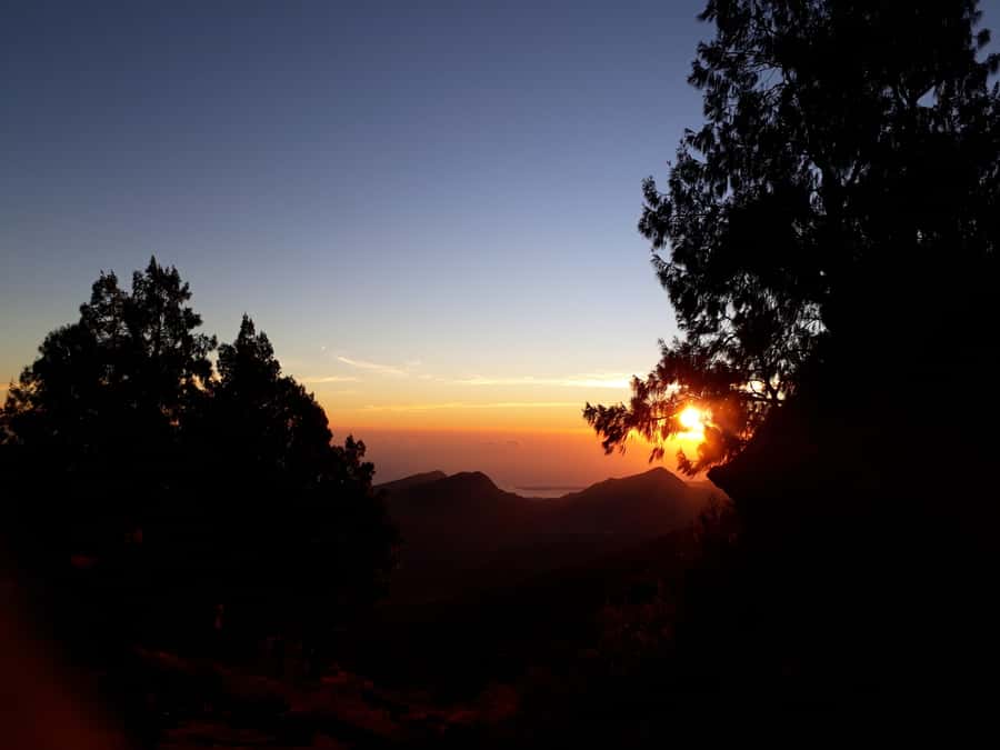 Mount Rinjani Trekking 3D/2N Lake,Host Spring Full Experiece - Summit morning: a 3,726-meter test