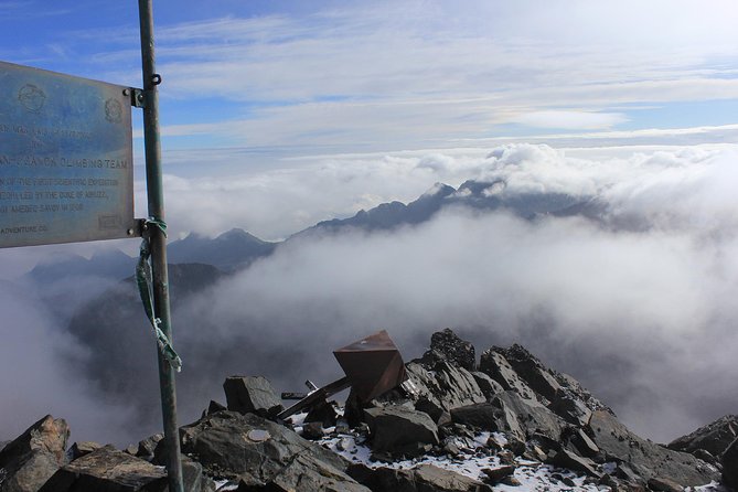Mountain Rwenzori Trekking Uganda 9 Day Safari - Day 6: Margherita Glacier and the summit attempt