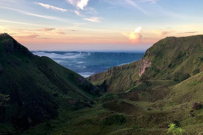 Mt batur Sunrise Trekking and Natural Spring Tour - Breakfast with a mountain view