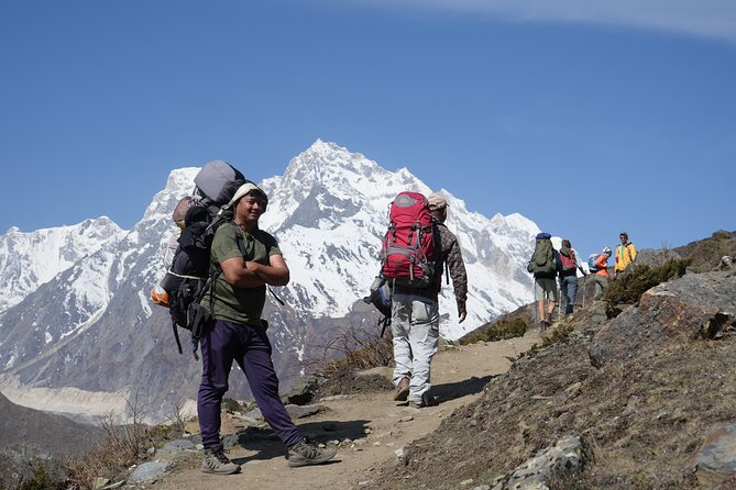 Multiday Manaslu Circuit Trek - Day 10: The demanding crossing of Larkya La Pass